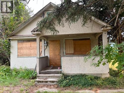 1864 Highway 3A, Castlegar, BC - Outdoor