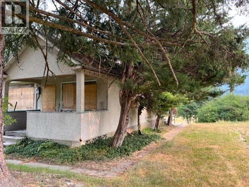 1864 Highway 3A, Castlegar, BC - Outdoor