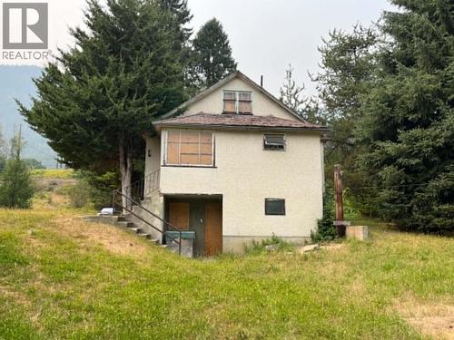 1864 Highway 3A, Castlegar, BC - Outdoor