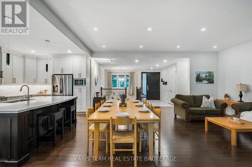 34 Oakwood Avenue, Tiny, ON - Indoor