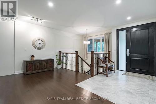34 Oakwood Avenue, Tiny, ON - Indoor Photo Showing Other Room