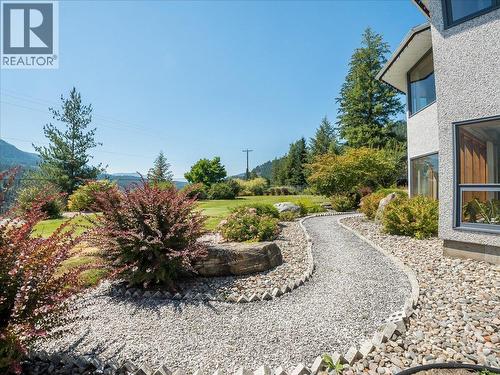5725 Taghum Frontage Road, Taghum, BC - Outdoor