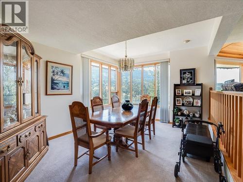 5725 Taghum Frontage Road, Taghum, BC - Indoor Photo Showing Dining Room