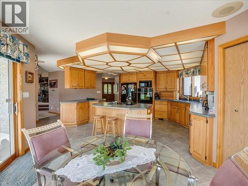 5725 Taghum Frontage Road, Taghum, BC - Indoor