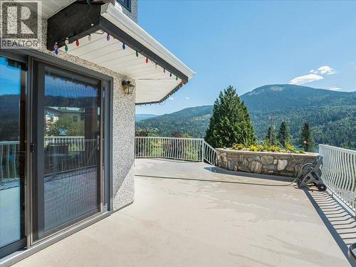 5725 Taghum Frontage Road, Taghum, BC - Outdoor With Exterior
