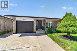 10 GLEN CANNON Drive  Stoney Creek, ON L8G 2Z7