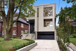 39 CHUDLEIGH AVENUE Toronto, ON M4R 1T1