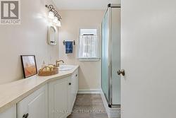 Main floor  bath - 