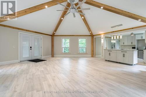 8 Joliet Crescent, Tiny, ON - Indoor Photo Showing Other Room