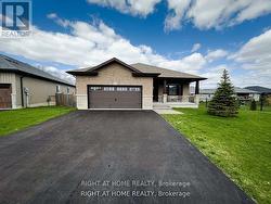 15 SPARTAN COURT  Quinte West, ON K8V 5P4