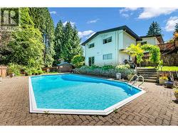 3255 MILTON AVENUE  North Vancouver, BC V7K 2B3