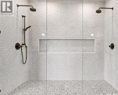 652 Pepper Bend, Saskatoon, SK - Indoor Photo Showing Bathroom