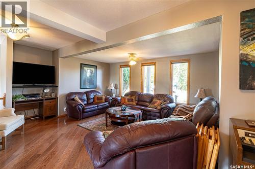304 1St Street W, Milden, SK - Indoor Photo Showing Living Room