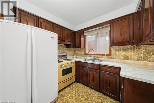 44 Tom Street, Hamilton, ON - Indoor Photo Showing Kitchen With Double Sink