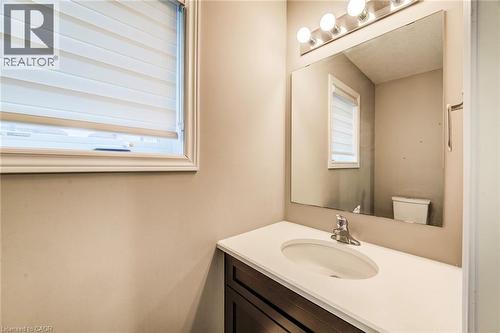 main floor 2 piece - 77 John Brabson Crescent, Guelph, ON - Indoor Photo Showing Bathroom