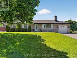 47 CHURCHILL AVENUE  Oshawa (Centennial), ON L1G 3K5