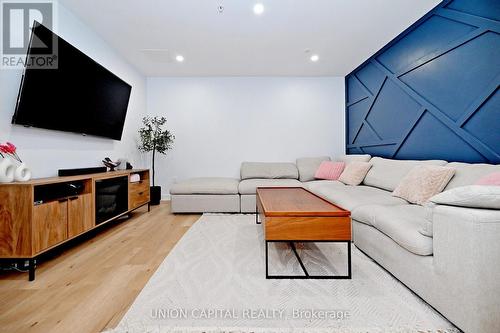 39 - 57 Finch Avenue W, Toronto, ON - Indoor Photo Showing Other Room