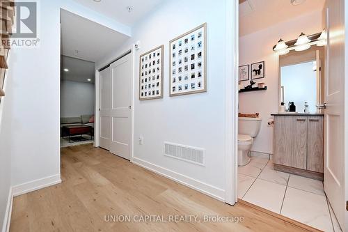 39 - 57 Finch Avenue W, Toronto, ON - Indoor Photo Showing Other Room