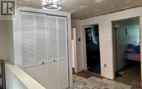 1609 County Road 42 Road, Rideau Lakes, ON - Indoor Photo Showing Other Room