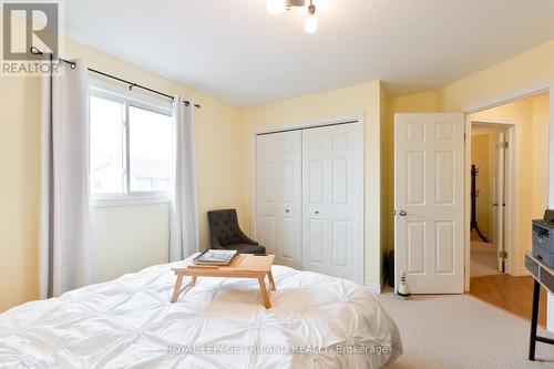 87 Pine Valley Drive, St. Thomas, ON - Indoor Photo Showing Bedroom