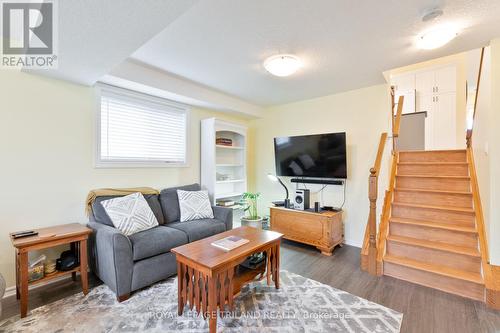 87 Pine Valley Drive, St. Thomas, ON - Indoor Photo Showing Living Room