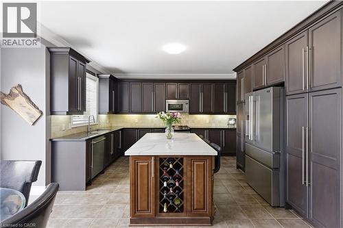 905 Marigold Court, Kitchener, ON - Indoor Photo Showing Kitchen With Upgraded Kitchen