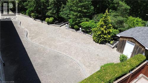 35 Glen Park Court, Hamilton, ON - Outdoor