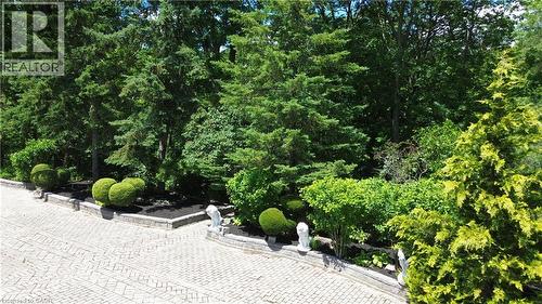35 Glen Park Court, Hamilton, ON - Outdoor