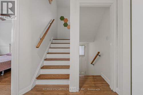 66 Paling Court, Hamilton, ON - Indoor Photo Showing Other Room
