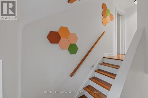 66 Paling Court, Hamilton, ON - Indoor Photo Showing Other Room