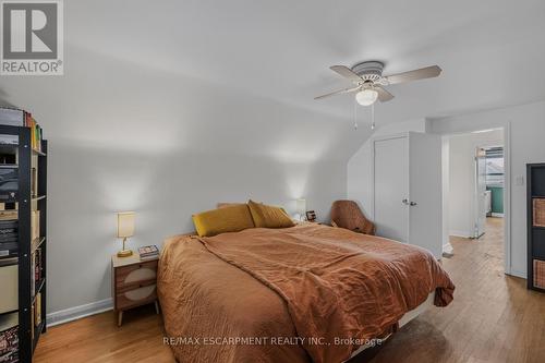 66 Paling Court, Hamilton, ON - Indoor Photo Showing Bedroom