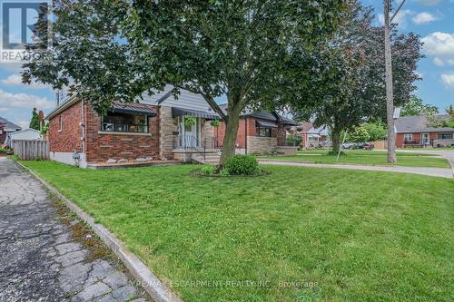 66 Paling Court, Hamilton, ON - Outdoor