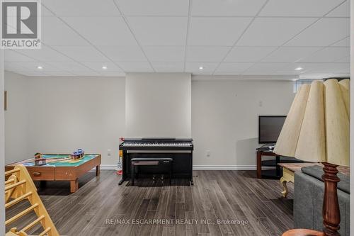 66 Paling Court, Hamilton, ON - Indoor Photo Showing Other Room