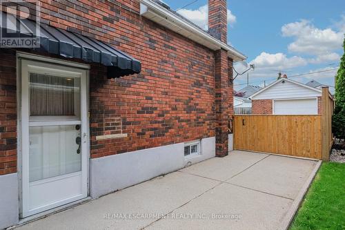 66 Paling Court, Hamilton, ON - Outdoor With Exterior