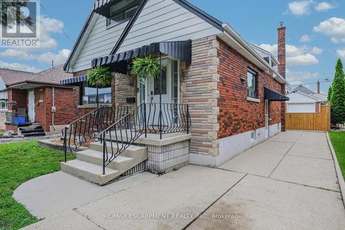 66 Paling Court, Hamilton, ON - Outdoor