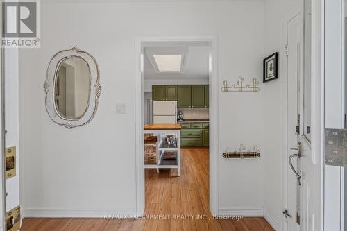 66 Paling Court, Hamilton, ON - Indoor Photo Showing Other Room