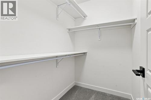1220 H Avenue N, Saskatoon, SK - Indoor With Storage