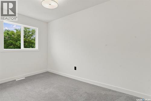 1220 H Avenue N, Saskatoon, SK - Indoor Photo Showing Other Room