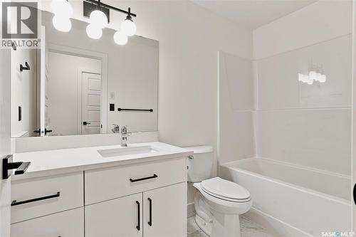 1220 H Avenue N, Saskatoon, SK - Indoor Photo Showing Bathroom