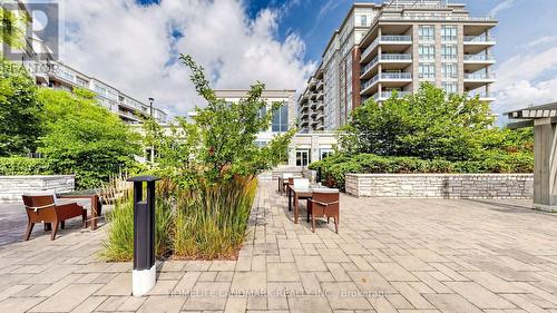 507 - 15 Stollery Pond Crescent, Markham, ON - Outdoor