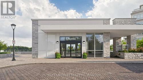 507 - 15 Stollery Pond Crescent, Markham, ON - Outdoor