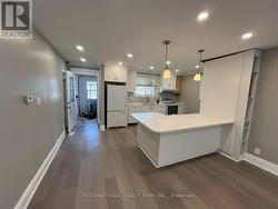 101 - 73 MURRAY DRIVE Aurora, ON L4G 2C2