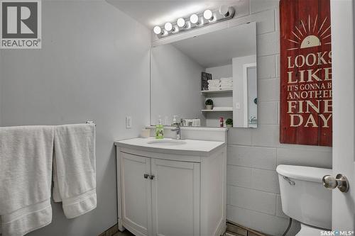 103 120 C Avenue N, Saskatoon, SK - Indoor Photo Showing Bathroom
