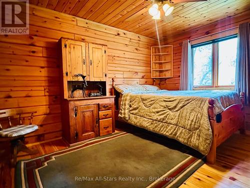7140 Highway 28, North Kawartha, ON - Indoor Photo Showing Bedroom