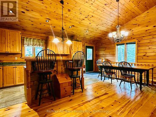 7140 Highway 28, North Kawartha, ON - Indoor Photo Showing Dining Room