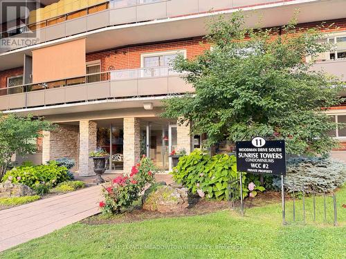 411 - 11 WOODMAN DRIVE , Hamilton, Ontario L8K 4E3 2