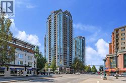 803 2978 GLEN DRIVE Coquitlam, BC V3B 0C3
