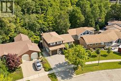 8 PERIN Place  Kitchener, ON N2P 1L5