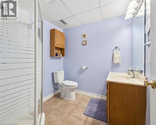 8 Perin Place, Kitchener, ON - Indoor Photo Showing Bathroom