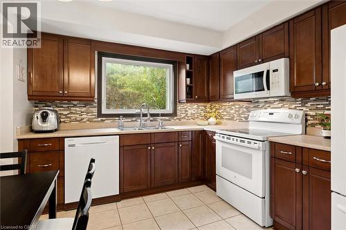 8 Perin Place, Kitchener, ON - Indoor Photo Showing Kitchen With Double Sink
